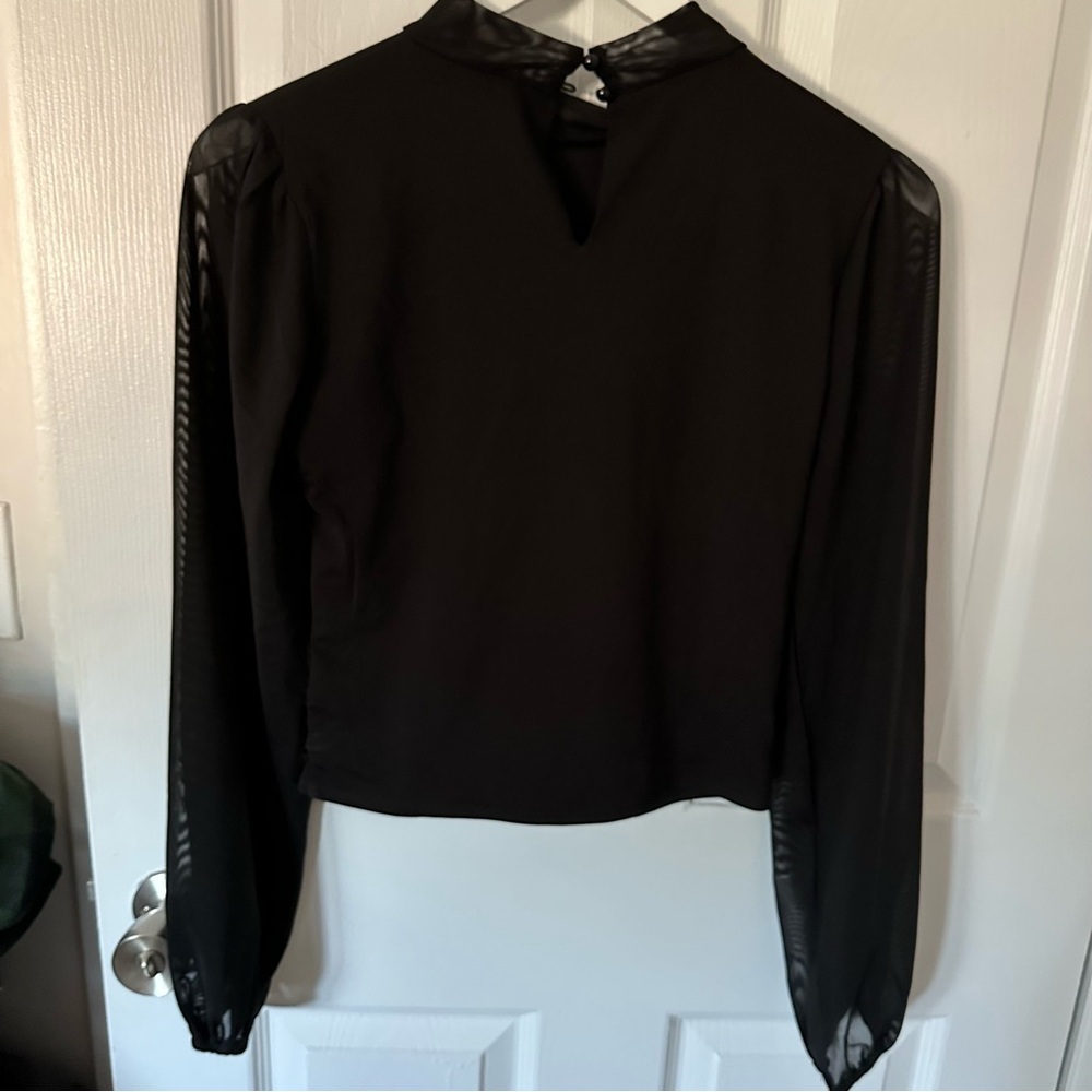 Black Rouched Long Sleeve - Picture 8 of 9
